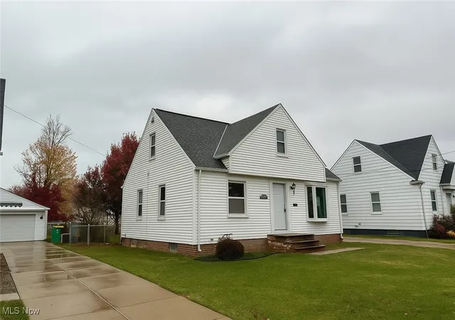 Photo 2 of Sale Pending at 30325 Mildred Dr, Willowick, OH 44095 | MLS# 5171346 | Listing updated on 2026-09-14