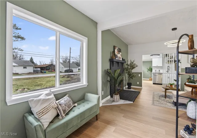Photo 3 of Single family home for sale at 605 W Shore Blvd, Sheffield Lake, OH 44054 | MLS# 5176756 | Listing updated on 2026-09-25
