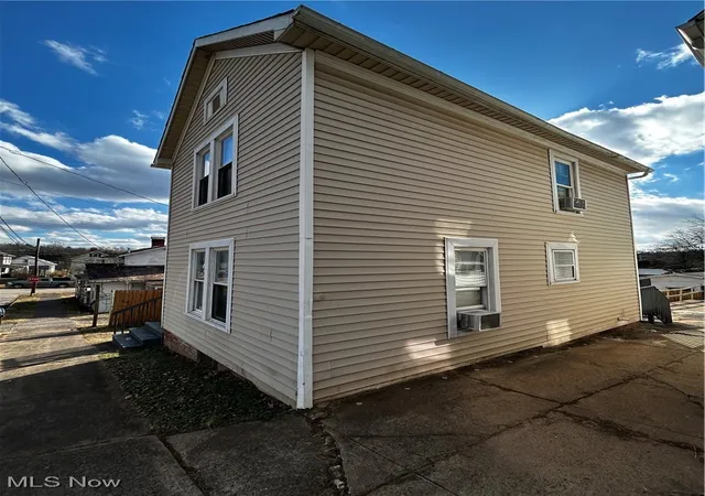Photo 3 of Single family home for sale at 703 9th Street, Marietta, OH 45750 | MLS# 5182316 | Listing updated on 2026-09-08