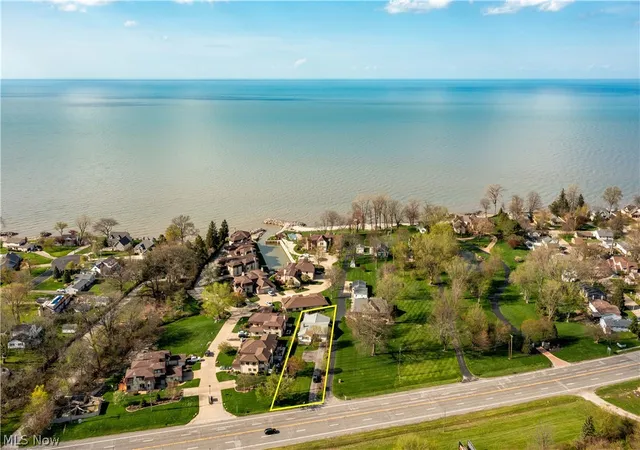 Photo 2 of Single family home for sale at 14015 W Lake Rd, Vermilion, OH 44089 | MLS# 5183699 | Listing updated on 2026-09-10