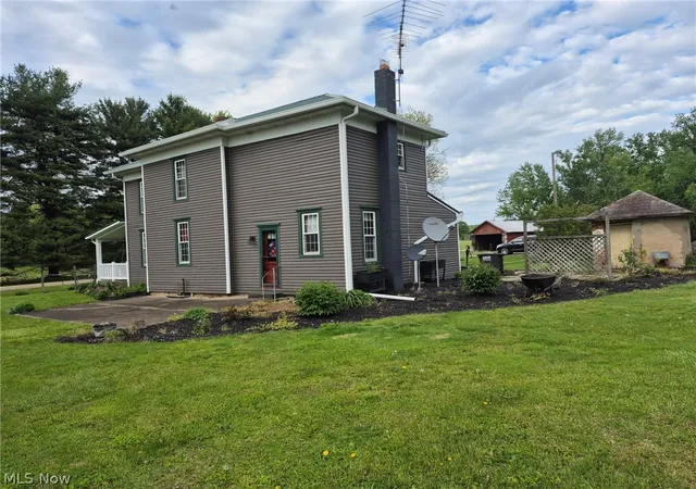Photo 3 of Single family home for sale at 3684 Dueber Rd NE, East Sparta, OH 44626 | MLS# 5183954 | Listing updated on 2026-09-04