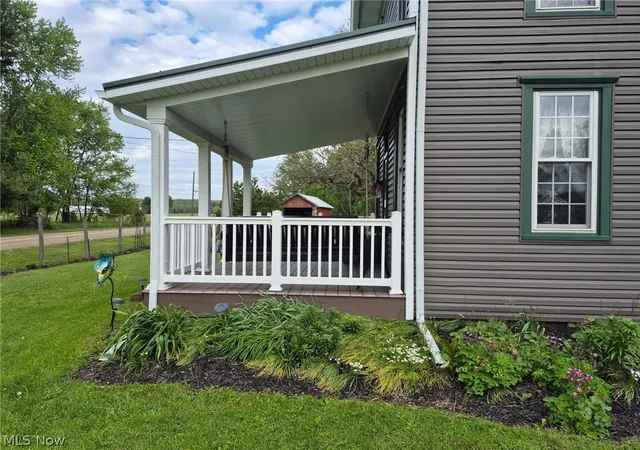 Photo 4 of Single family home for sale at 3684 Dueber Rd NE, East Sparta, OH 44626 | MLS# 5183954 | Listing updated on 2026-09-04