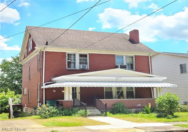 Photo 1 of Single family home for sale at 1120 Smithfield St, Parkersburg, WV 26101 | MLS# 5186075 | Listing updated on 2026-09-08