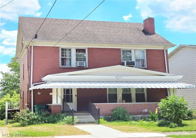 Photo 2 of Single family home for sale at 1120 Smithfield St, Parkersburg, WV 26101 | MLS# 5186075 | Listing updated on 2026-09-08