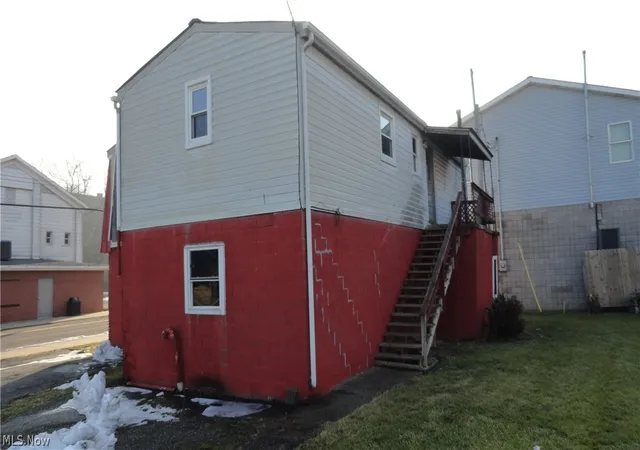 Photo 3 of Multi family home for sale at 209 N Chester St, New Cumberland, WV 26047 | MLS# 5187256 | Listing updated on 2026-09-04