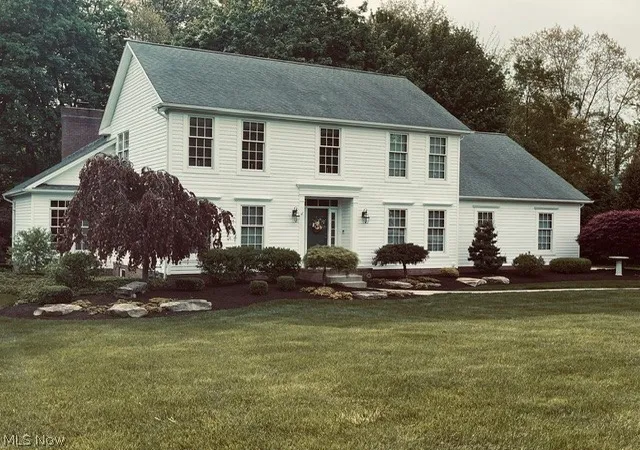 Photo 2 of Single family home for sale at 2142 Pearce Cir, Salem, OH 44460 | MLS# 5187792 | Listing updated on 2026-09-09