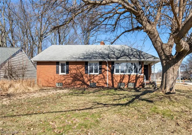 Photo 3 of Single family home for sale at 25641 Glenbrook Blvd, Euclid, OH 44117 | MLS# 5190508 | Listing updated on 2026-09-14