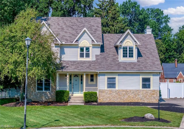 Photo 1 of Single family home for sale at 107 Keswick Ct, Amherst, OH 44001 | MLS# 5191385 | Listing updated on 2026-09-06