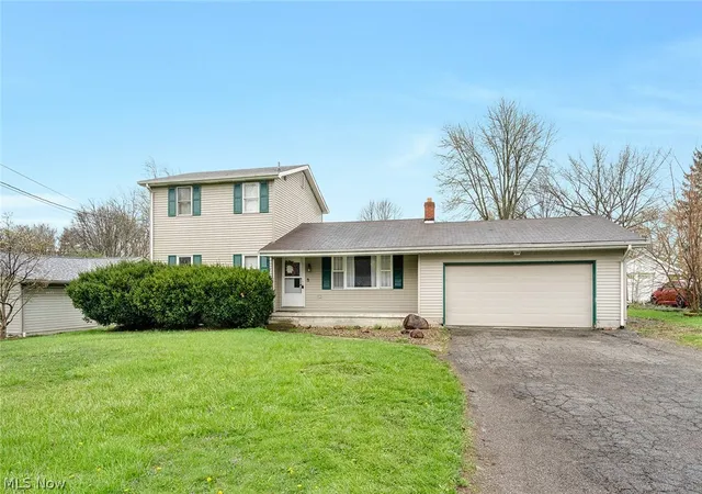 Photo 1 of Single family home for sale at 4095 Kirk Rd, Youngstown, OH 44511 | MLS# 5192142 | Listing updated on 2026-09-09