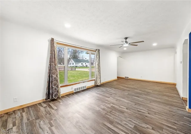 Photo 4 of Single family home for sale at 3290 Sweitzer St NW, Uniontown, OH 44685 | MLS# 5192327 | Listing updated on 2026-09-11