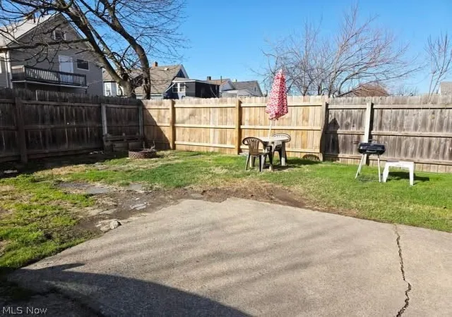 Listing Photo 5 - Condo for sale in building located at 3464 W 62nd St, Cleveland, OH 44102