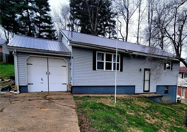 Photo 1 of Single family home for sale at 107 Nelson Ave, Marietta, OH 45750 | MLS# 5189943 | Listing updated on 2026-09-02