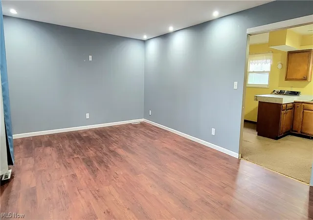 Photo 3 of Single family home for sale at 107 Nelson Ave, Marietta, OH 45750 | MLS# 5189943 | Listing updated on 2026-09-02