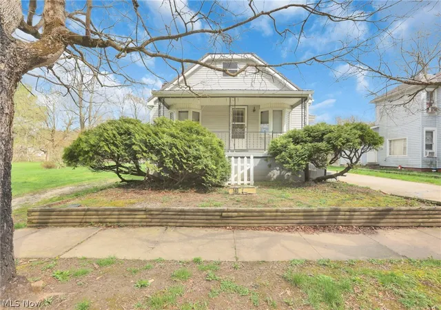 Photo 1 of Sale Pending at 140 S Valley St #140, Corning, OH 43730 | MLS# 5199196 | Listing updated on 2026-09-02