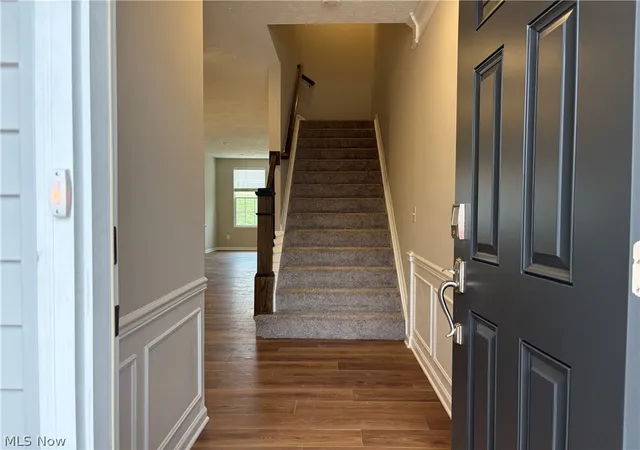 Photo 2 of Sale Pending at 945 4 Memory Ln, Aurora, OH 44202 | MLS# 5199634 | Listing updated on 2026-09-30