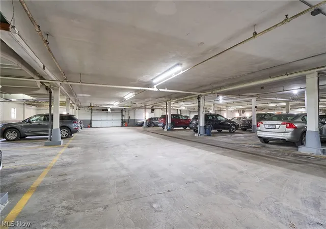 Listing Photo 2 - Condo for sale in building located at 18975 Van Aken Blvd, Shaker Heights, OH 44122 - Unit #411