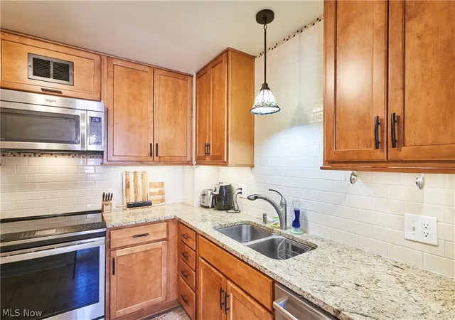 Photo 2 of Condo for sale at 18975 Van Aken Blvd #411, Shaker Heights, OH 44122 | MLS# 5198552 | Listing updated on 2026-09-10