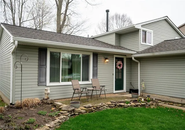 Photo 2 of Single family home for sale at 5799 Springwood Ct, Mentor On The Lake, OH 44060 | MLS# 5199430 | Listing updated on 2026-09-09