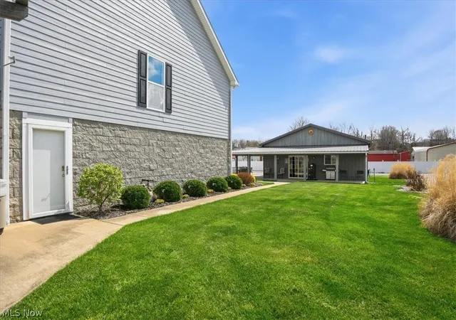 Photo 3 of Single family home for sale at 2 Stern Dr, Williamstown, WV 26187 | MLS# 5199833 | Listing updated on 2026-09-08