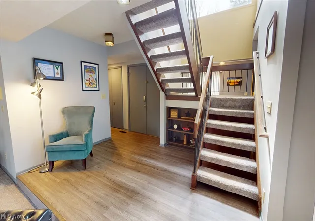 Listing Photo 3 - Condo for sale in building located at 1939 Pine Dr, Kent, OH 44240