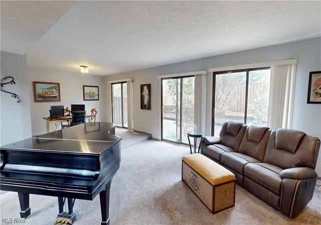 Listing Photo 5 - Condo for sale in building located at 1939 Pine Dr, Kent, OH 44240