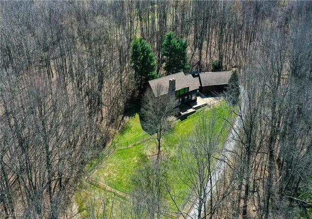 Photo 3 of Single family home for sale at 3190 Bunker Hl Rd, Leetonia, OH 44431 | MLS# 5201296 | Listing updated on 2026-09-10