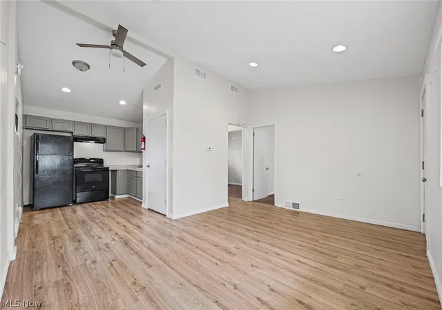 Photo 3 of Multi family home for sale at 1208 1210 Bellows St, Akron, OH 44301 | MLS# 5202603 | Listing updated on 2026-09-09