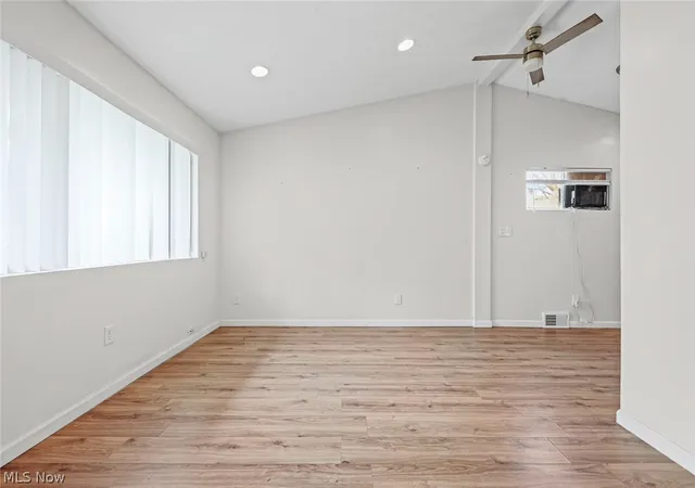Listing Photo 5 - Condo for sale in building located at 1208-1210 Bellows St, Akron, OH 44301