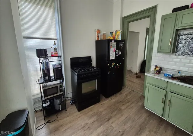 Listing Photo 5 - Condo for sale in building located at 7202 Harvard Ave, Cleveland, OH 44105