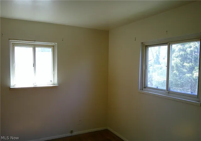 Photo 4 of Sale Pending at 1168 Jeanie J Ave, Akron, OH 44310 | MLS# 5204884 | Listing updated on 2026-09-11