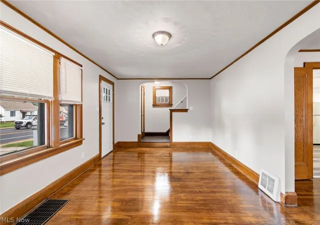Photo 3 of Single family home for sale at 626 E Wilbeth Rd, Akron, OH 44306 | MLS# 5205155 | Listing updated on 2026-09-09