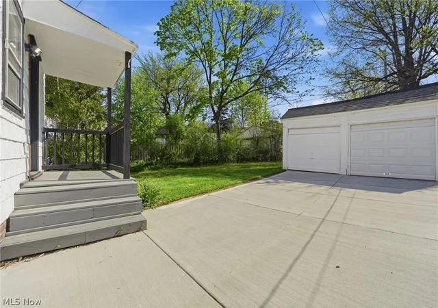 Photo 2 of Single family home for sale at 2009 Marlindale Rd, Cleveland Heights, OH 44118 | MLS# 5202073 | Listing updated on 2026-09-08