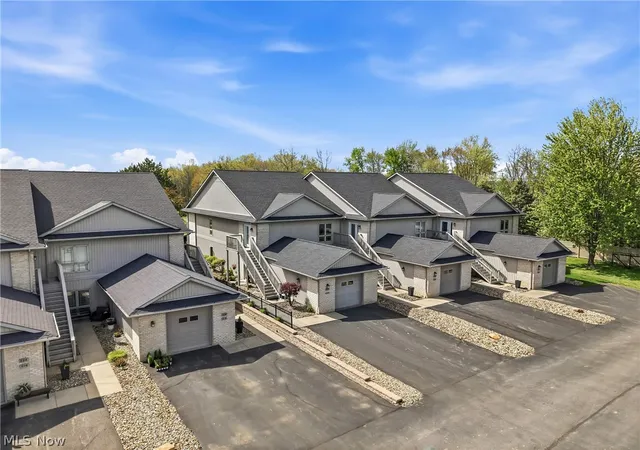 Photo 2 of Condo for sale at 506 Milton Cmns Blvd, Lake Milton, OH 44429 | MLS# 5202561 | Listing updated on 2026-09-02