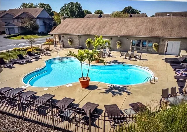 Photo 33 of Condo for sale at 506 Milton Cmns Blvd, Lake Milton, OH 44429 | MLS# 5202561 | Listing updated on 2026-09-02