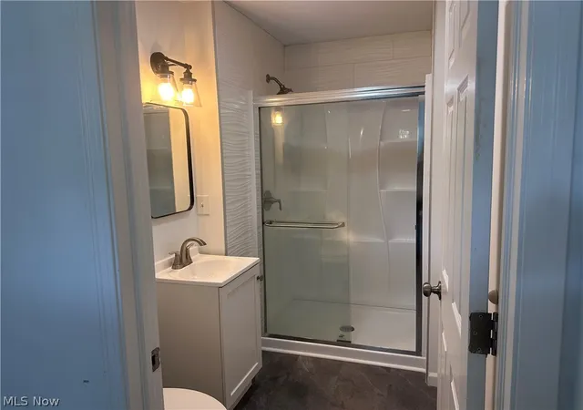 Photo 4 of Single family home for sale at 8815 King Graves Rd NE, Warren, OH 44484 | MLS# 5205441 | Listing updated on 2026-09-28