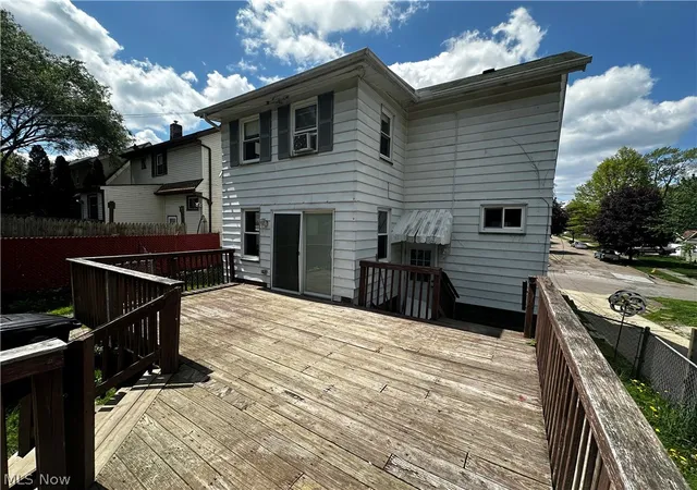 Photo 2 of Single family home for sale at 535 Mohawk Ave, Akron, OH 44305 | MLS# 5205573 | Listing updated on 2026-09-09