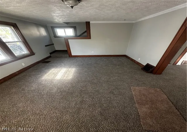 Photo 3 of Single family home for sale at 535 Mohawk Ave, Akron, OH 44305 | MLS# 5205573 | Listing updated on 2026-09-09