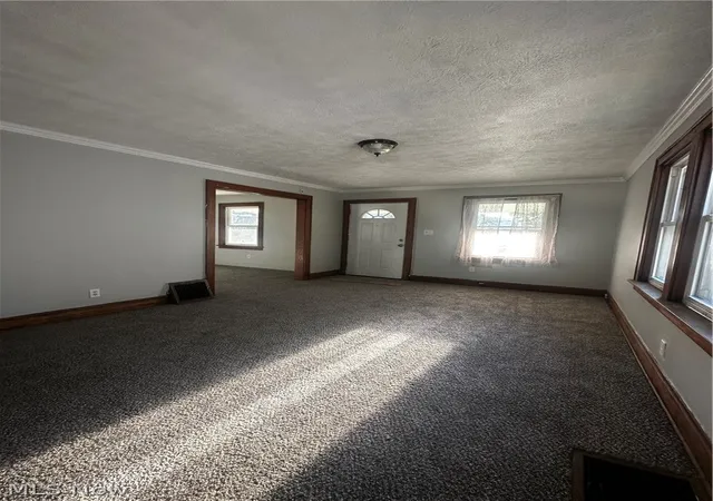 Photo 3 of Single family home for sale at 535 Mohawk Ave, Akron, OH 44305 | MLS# 5205573 | Listing updated on 2026-09-09