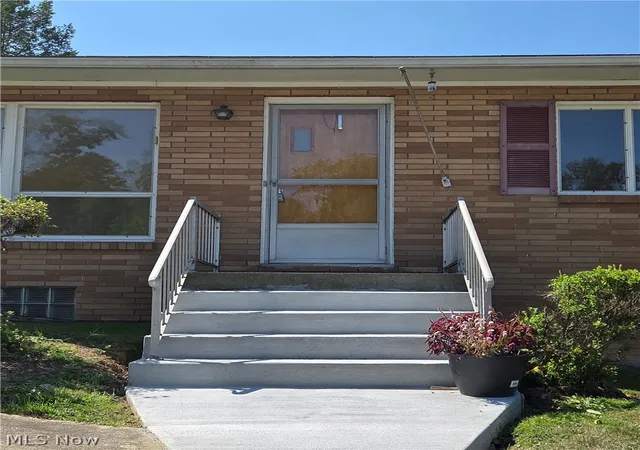 Photo 2 of Sale Pending at 238 Meadowbrook Dr, Wintersville, OH 43953 | MLS# 5195837 | Listing updated on 2026-09-21