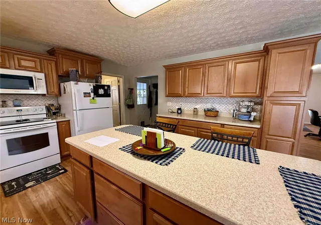 Photo 4 of Single family home for sale at 8395 Township Rd 390, Corning, OH 43730 | MLS# 5206911 | Listing updated on 2026-10-06