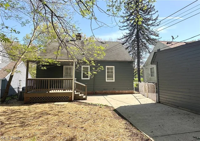 Photo 14 of Single family home for sale at 982 Quarry Dr, Cleveland, OH 44121 | MLS# 5207355 | Listing updated on 2026-09-09