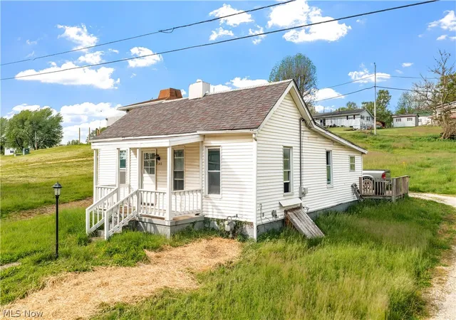 Photo 3 of Single family home for sale at 7145 Bloomfield Rd, Cambridge, OH 43725 | MLS# 5208644 | Listing updated on 2026-09-23