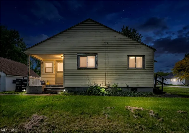 Photo 2 of Single family home for sale at 2901 Fulmer Rd, Lorain, OH 44053 | MLS# 5209671 | Listing updated on 2026-09-07