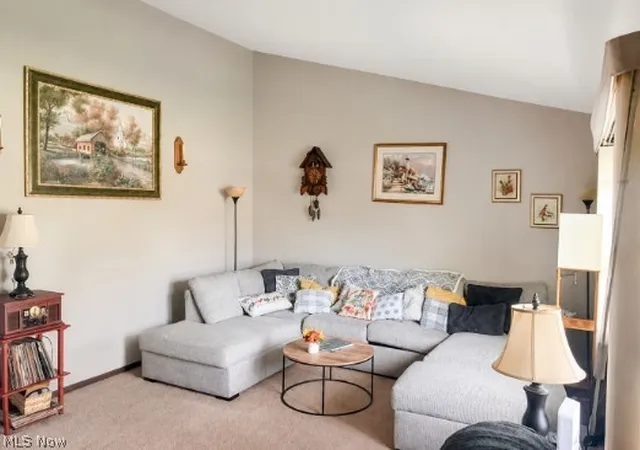 Photo 3 of Single family home for sale at 4463 Nantucket Dr, Youngstown, OH 44515 | MLS# 5209819 | Listing updated on 2026-09-24
