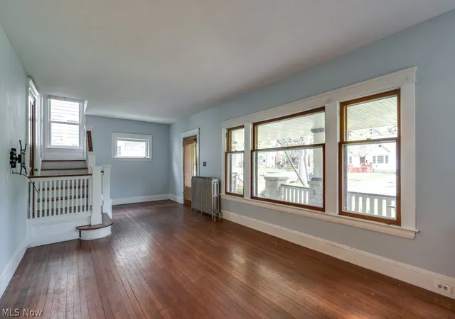 Photo 3 of Single family home for sale at 3255 Hyde Park Ave, Cleveland, OH 44118 | MLS# 5209028 | Listing updated on 2026-09-08