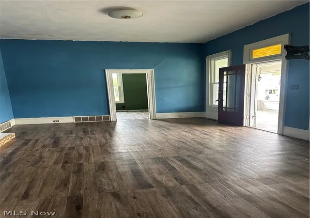 Photo 4 of Single family home for sale at 501 Riverside Dr, Saint Marys, WV 26170 | MLS# 5209666 | Listing updated on 2026-09-28