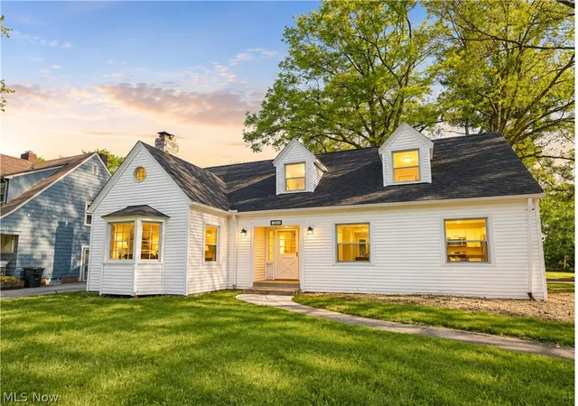 Photo 2 of Single family home for sale at 104 Brainard Dr, Youngstown, OH 44512 | MLS# 5210657 | Listing updated on 2026-09-13