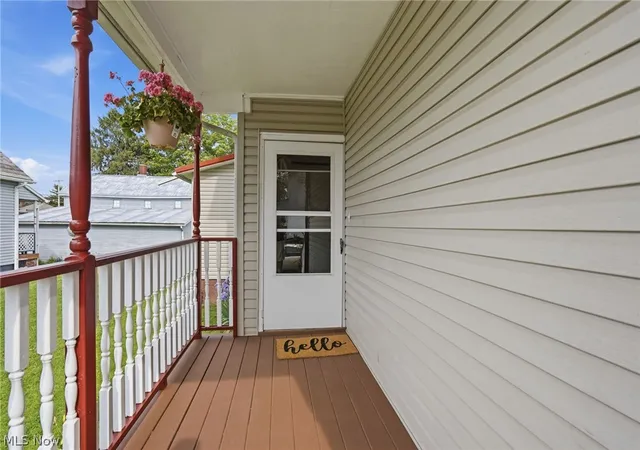 Photo 3 of Single family home for sale at 472 Gray St, Zanesville, OH 43701 | MLS# 5211555 | Listing updated on 2026-09-11
