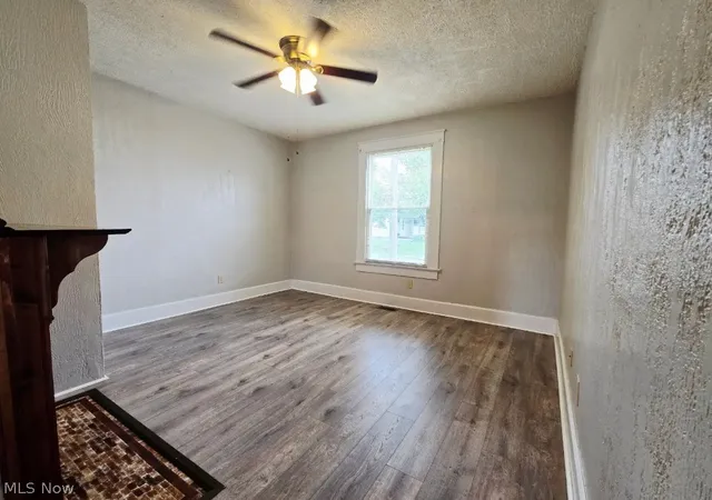 Photo 4 of Single family home for sale at 472 Gray St, Zanesville, OH 43701 | MLS# 5211555 | Listing updated on 2026-09-11