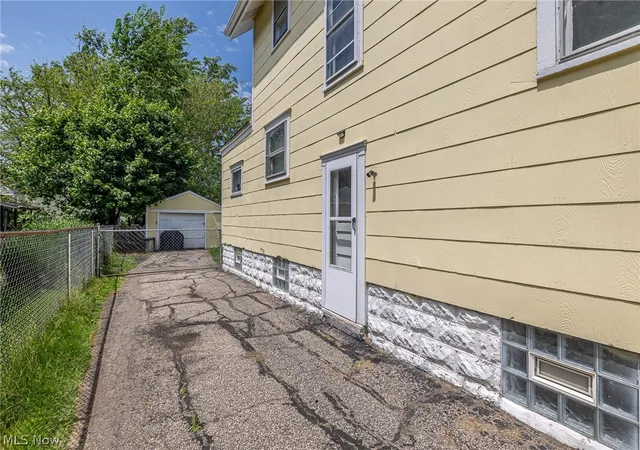 Photo 3 of Sale Pending at 2332 17th Street SW, Akron, OH 44314 | MLS# 5211585 | Listing updated on 2026-10-02
